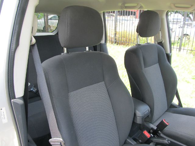 Jeep Compass 2011 photo 17