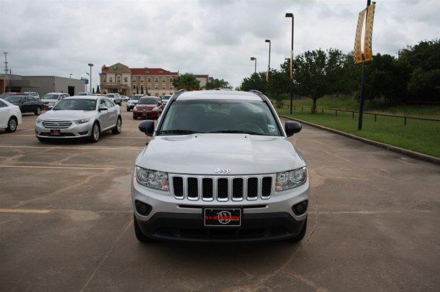 Jeep Compass 2011 photo 3