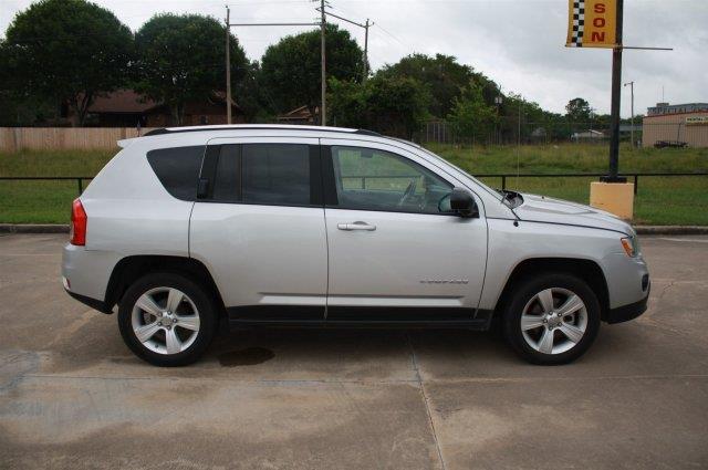 Jeep Compass 2011 photo 4