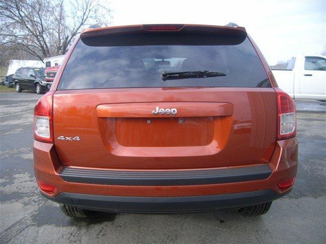 Jeep Compass 2012 photo 5