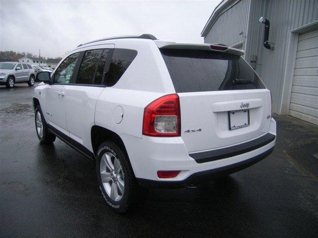 Jeep Compass 2012 photo 4