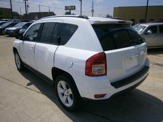 Jeep Compass 2012 photo 1