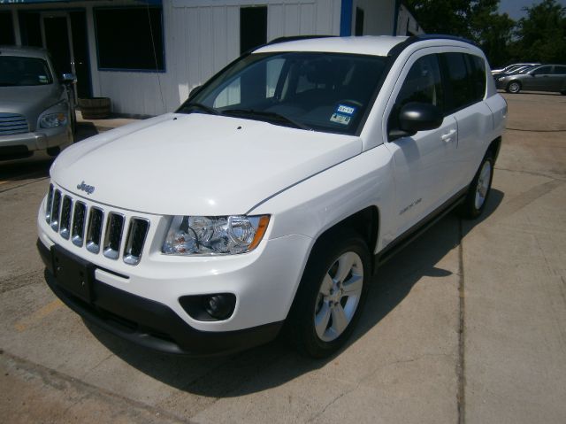 Jeep Compass 2012 photo 4