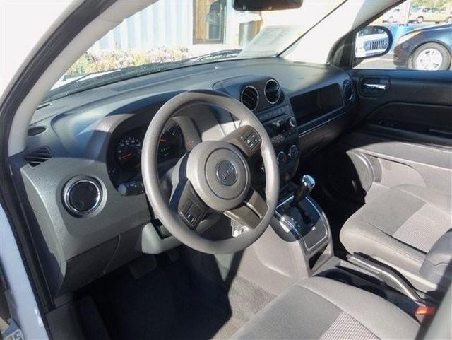 Jeep Compass 2012 photo 1