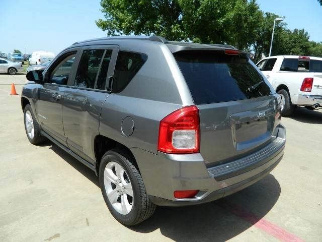 Jeep Compass 2012 photo 4