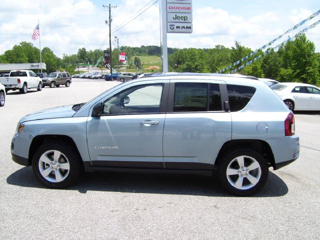 Jeep Compass 2014 photo 8