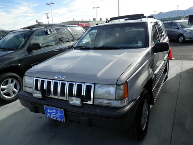 Jeep Grand Cherokee LS Sport Utility