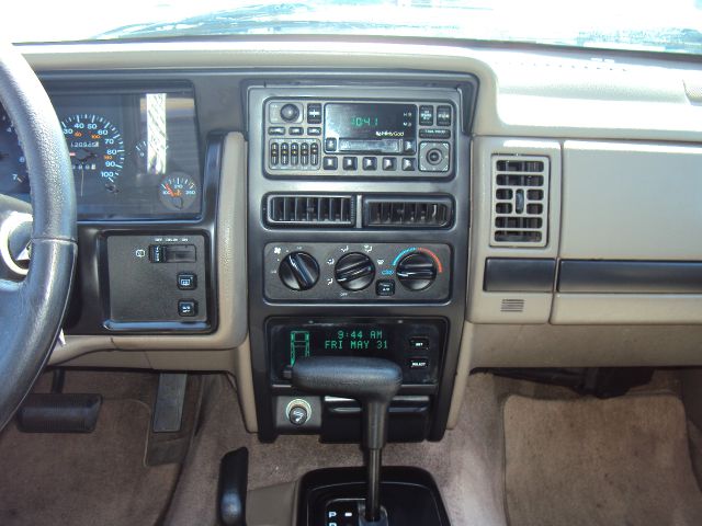 Jeep Grand Cherokee 1995 photo 6