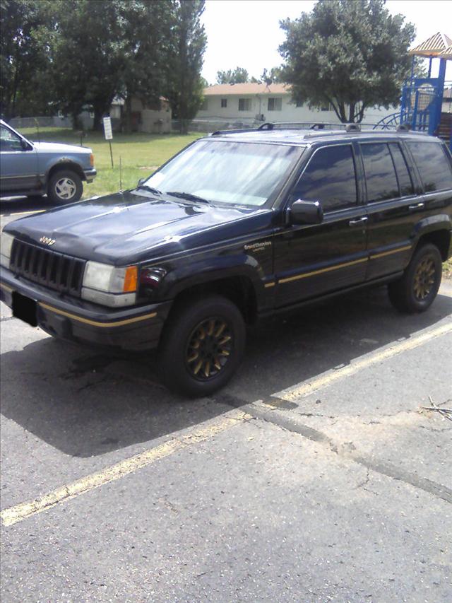 Jeep Grand Cherokee SLT 25 Sport Utility