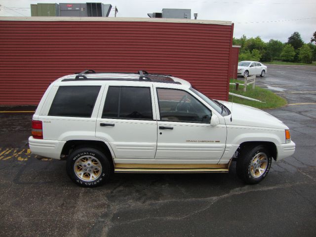 Jeep Grand Cherokee Super SUV