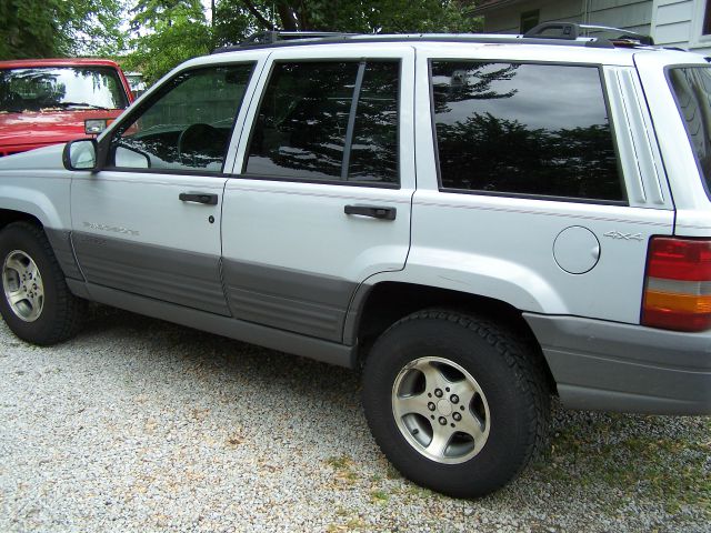 Jeep Grand Cherokee 1996 photo 3