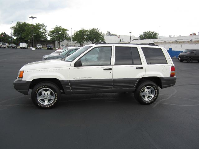 Jeep Grand Cherokee 1996 photo 1