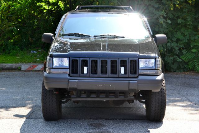 Jeep Grand Cherokee Base W/nav.sys SUV