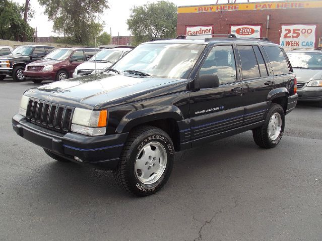 Jeep Grand Cherokee 1997 photo 1