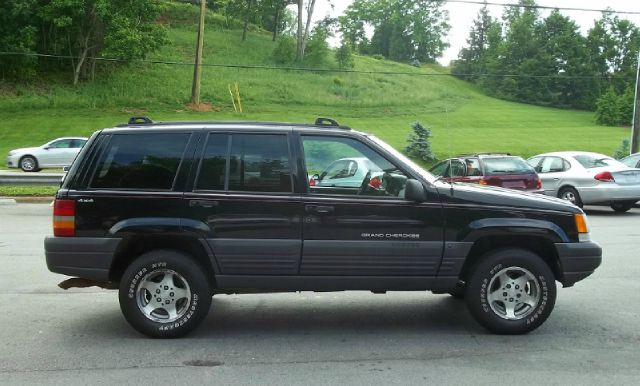 Jeep Grand Cherokee 1997 photo 2