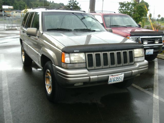 Jeep Grand Cherokee Super SUV