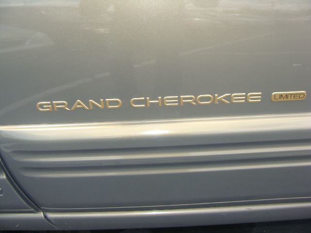 Jeep Grand Cherokee 1997 photo 2