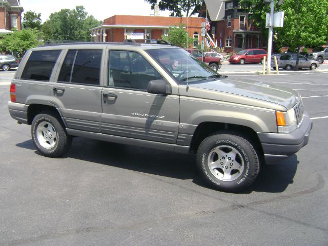 Jeep Grand Cherokee 1997 photo 12