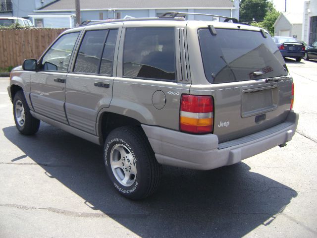 Jeep Grand Cherokee 1997 photo 13