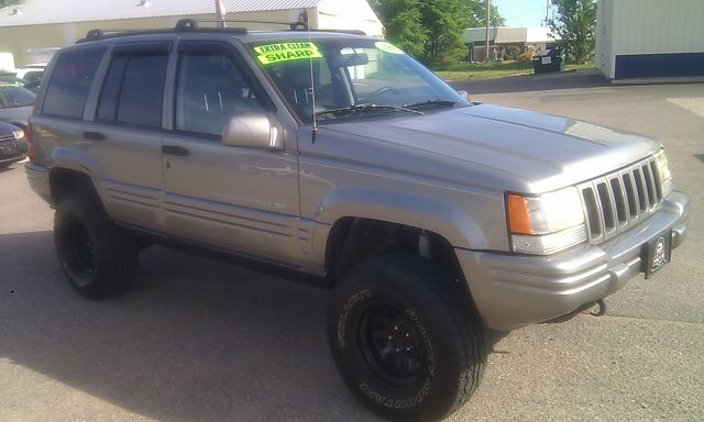 Jeep Grand Cherokee 1997 photo 14