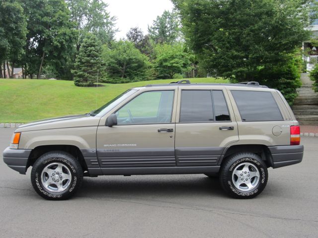 Jeep Grand Cherokee 1998 photo 1