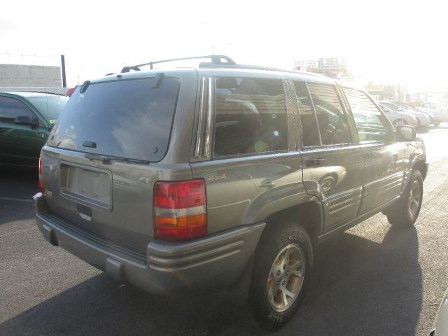 Jeep Grand Cherokee Super SUV