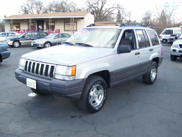 Jeep Grand Cherokee 1998 photo 1