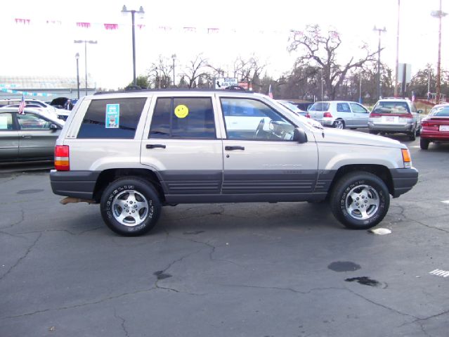 Jeep Grand Cherokee 1998 photo 4