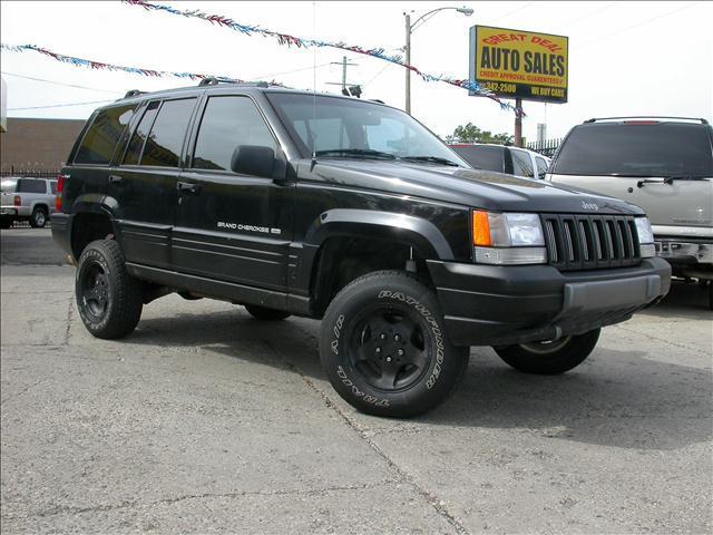 Jeep Grand Cherokee 30TH Anniv Waldoch DVD Leather SUV