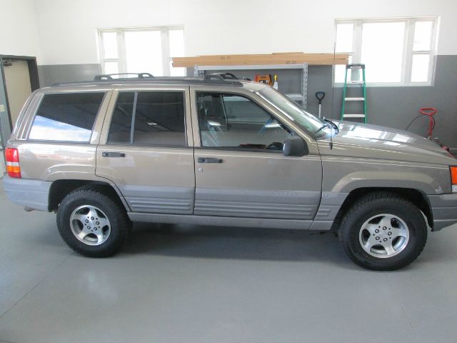 Jeep Grand Cherokee 1998 photo 2