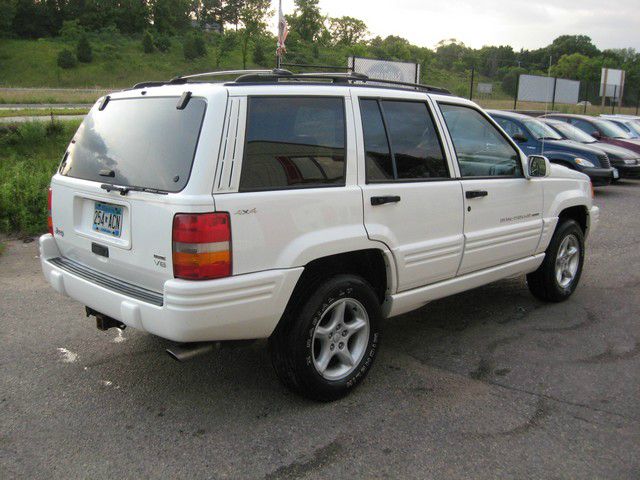 Jeep Grand Cherokee Mega-short-laramie-stick-5.9l Diesel-4wd-1 Owner SUV