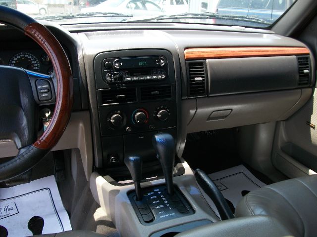 Jeep Grand Cherokee 1999 photo 2