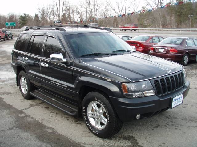 Jeep Grand Cherokee SLT 25 Sport Utility