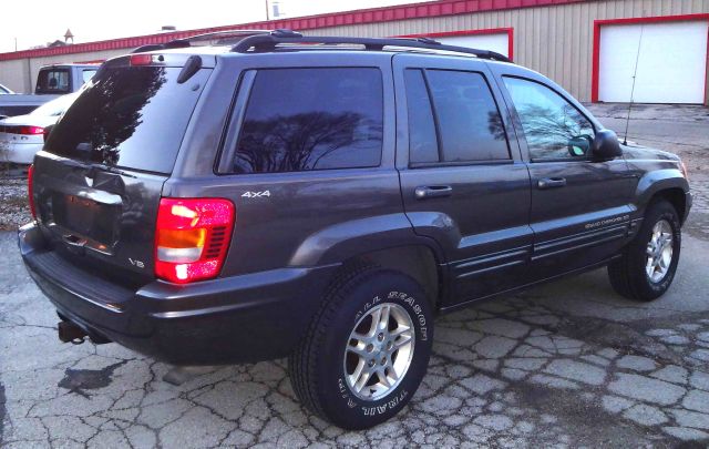 Jeep Grand Cherokee Super SUV