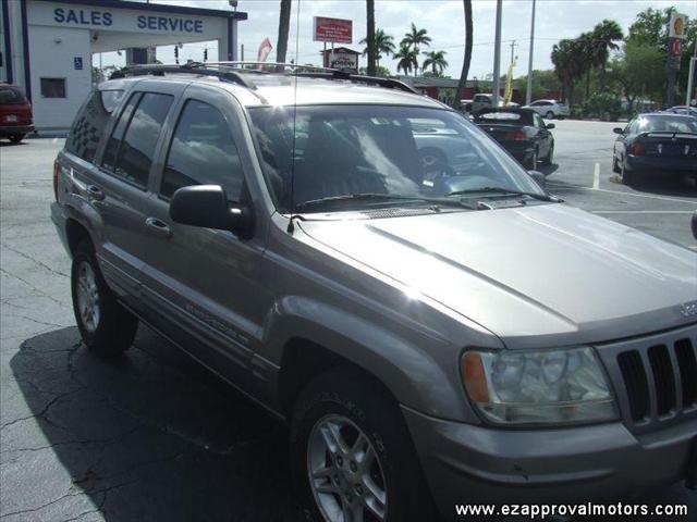 Jeep Grand Cherokee Super Sport Utility