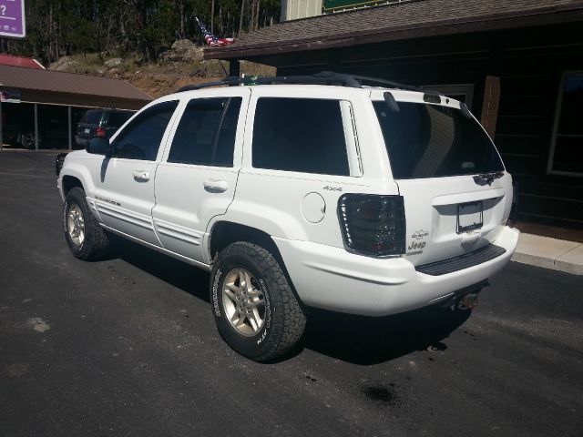 Jeep Grand Cherokee 1999 photo 2