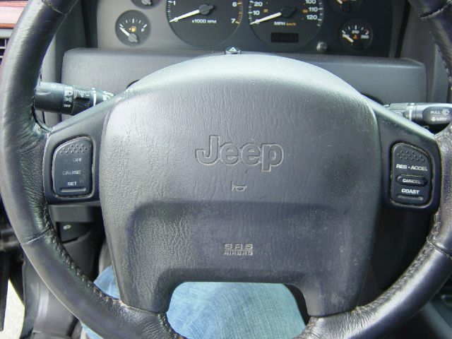 Jeep Grand Cherokee 1999 photo 1