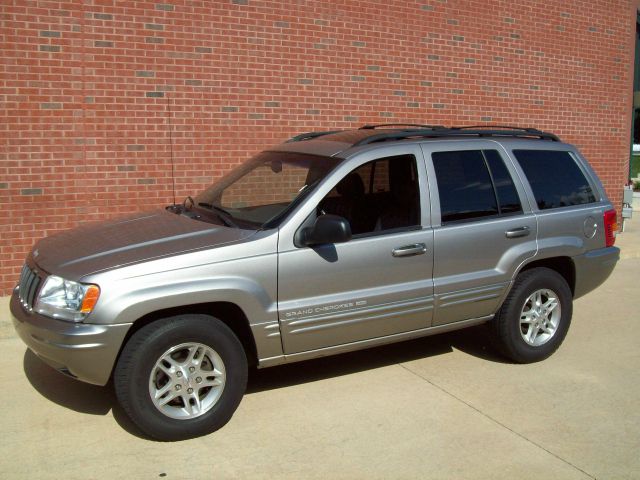 Jeep Grand Cherokee Super SUV