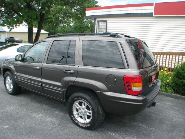 Jeep Grand Cherokee 2000 photo 2