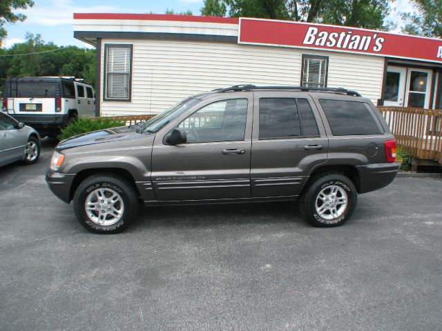 Jeep Grand Cherokee 2000 photo 3