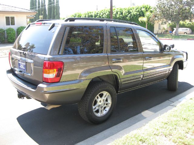 Jeep Grand Cherokee 2000 photo 2