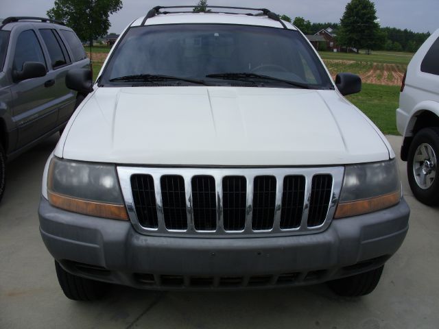 Jeep Grand Cherokee 2000 photo 3