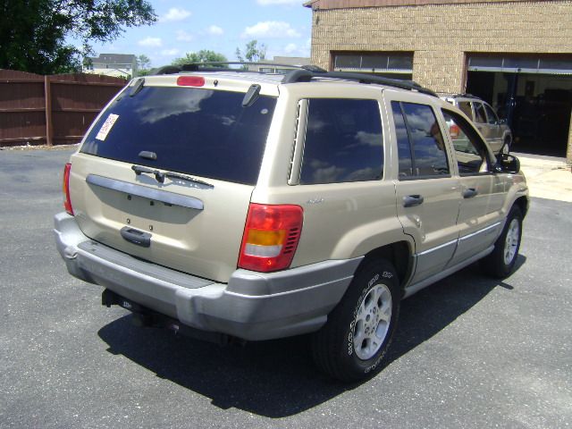 Jeep Grand Cherokee 2000 photo 2