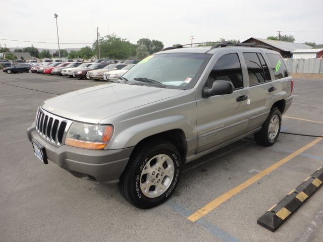 Jeep Grand Cherokee 2000 photo 1