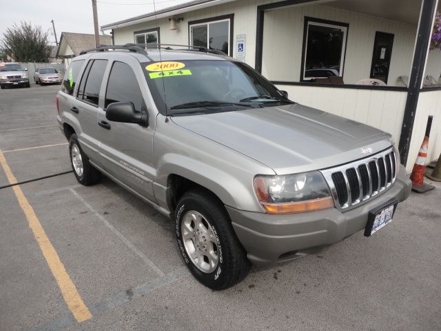 Jeep Grand Cherokee 2000 photo 4