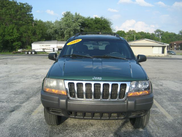 Jeep Grand Cherokee 2000 photo 3