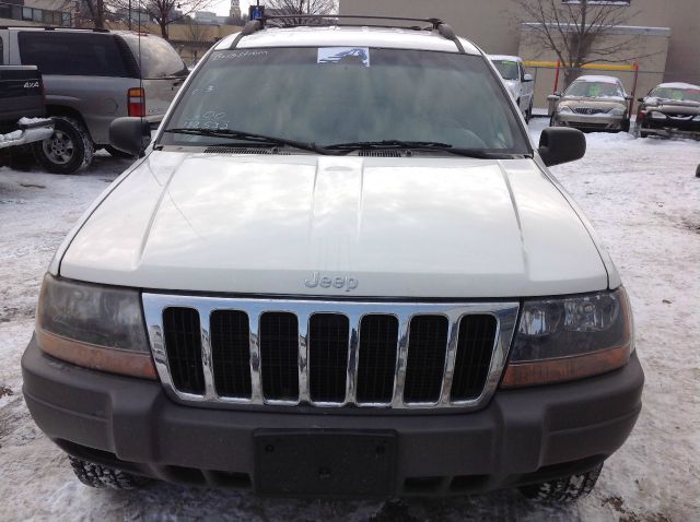 Jeep Grand Cherokee 2000 photo 3