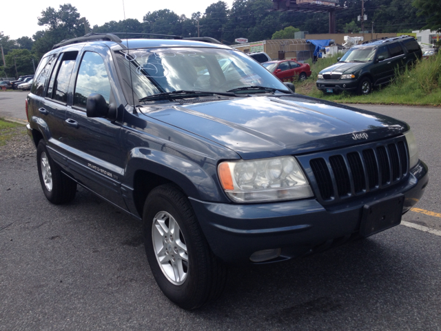 Jeep Grand Cherokee 2000 photo 2