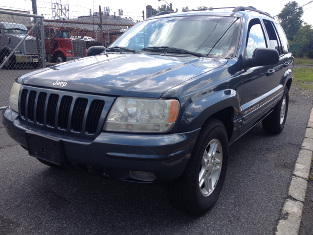 Jeep Grand Cherokee 2000 photo 3