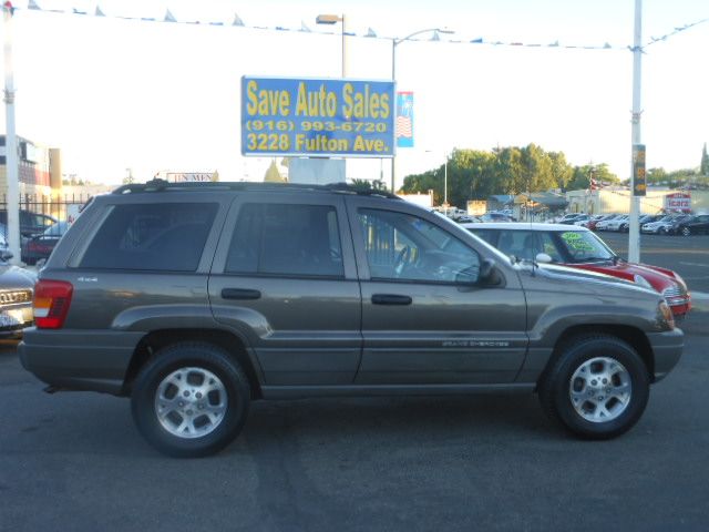 Jeep Grand Cherokee 2000 photo 2